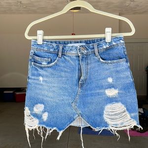 Zara blue Jean skirt size small